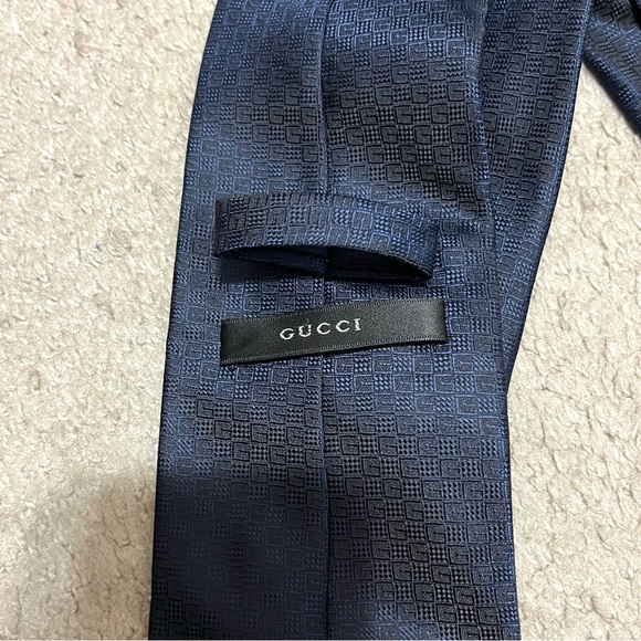 GUCCI Silk Tie Navy Blue Made in Italy - Picture 5 of 10